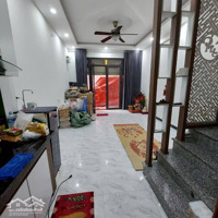 Bán Nhà Tứ Hiệp 5 Tầng Dân Xây - Thiết Kế Phòng Ngủ Cực Rộng - Gần Chợ Và Khu Iec