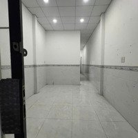 Bán Nhàhẽm Xe Hơi44M2 Shr Vuông A4 Đường Lê Lợi Hóc Môn, Giá Rẻ Chỉ 2.35 Tỷ Thương Lượng