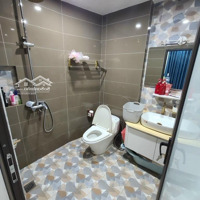 Bán Gấp Nhà Riêng Phạm Văn Đồng, Cầu Giấy, Lô Góc 2 Mặt Ngõ Cách Phố 30M, 38M2 X5T Giá Bán 7,35 Tỷ