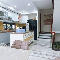 Mặt Tiền Ngang 8.1M Khu Họ Lê, Diện Tích: 152M2 1 Trệt 3 Lầu Đúc Kiên Cố Giá: 18.5 Tỷ Tl