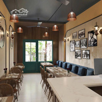 Bán Nhà Mặt Phố - Phố Cổ, Q. Hoàn Kiếm -Diện Tích80M2 X 5 Tầng -Mặt Tiền5M - Giá Bán 52 Tỷ. Nhà Gần Ngã Tư