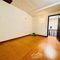 Võ Thị Sáu - Tt Hai Bà Trưng - Ngõ Thông - Khu Vực Hiếm Nhà Bán - Đi Bộ Ra Hồ Tập Thể Dục.