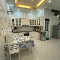 Cho Thuê Nhà Trần Hữu Trang, P.8, Q. Phú Nhuận Nhà Đẹp, Đầy Đủ Nội Thất, Vào Ở Ngay!