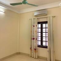 Cho thuê nhà ngõ ô tô Mạc Thái Tổ, 5 tầng, 50m2, 6 ngủ, 25 Triệu