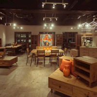 Cho Thuê Mặt Tiền Hoa Lan, Phú Nhuận. Ngang 8M Dtsd 550M2