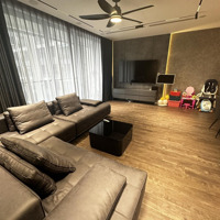 (Chính Chủ) Bán Căn 2 Phòng Ngủ 2 Vệ Sinh66M2, Nhà Đẹp, Nội Thất Xịn, Sổ Đỏ Cc. Giá Bán 5,5 Tỷ Center Point Cầu Giấy