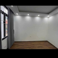 Cần Bán Gấp Nhà Dân Xây. Khung Cột Chắc Chắn