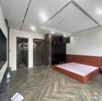 Nhà Phố Trạm Ngõ Thông Ô Tô, Ô Tô Vào Nhà, Thang Máy, Nội Thất Xịn
