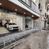 Nhà Phố Trạm Ngõ Thông Ô Tô, Ô Tô Vào Nhà, Thang Máy, Nội Thất Xịn