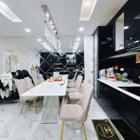 Nhà Sát Mặt Tiền Cao Tầng Đồng Nhất Vip Q4 Ngang 4 Dài 14 - 5 Tấm Có 9 Tỷ