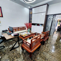 Bán Nhà Phân Lô Yên Lạc,60M X 5 Tầng Thang Máy Giá Bán 18,8 Tỷ,Ô Tô Tránh,Nội Thất Xịn,Nhà Đẹp Ở Ngay