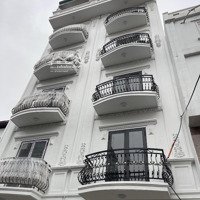 Một Căn Duy Nhất Nhà Đẹp Cầu Thang Máy Thượng Thanh Long Biên Hà Nội 70M2