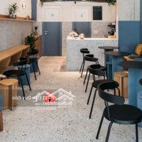 Đẹp ! Cho Thuê Nhà Mặt Phố Nguyễn Thị Định,Diện Tích40M X 2T,Mặt Tiền4M Đoạn Đẹp Nhất,Dãy Hàng Ăn Kd Sầm Uất