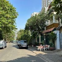 Bán Biệt Thự Minihẽm Xe Hơiđiện Biên Phủ- Quận 1. Dt: 9X 22M- 4 Tầng. Hđ Thuê: 95 Triệu/Th. Giá: 33 Tỷ