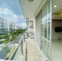 Cần Bán Nhanh Căn Hộ Garden Plaza 1,Diện Tích131M, 3 Phòng Ngủ View Kênh Đào, Giá Bán 12.5 Tỷ, Liên Hệ: 0917479567