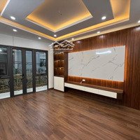 Oto Tải Phi - Thang Máy - Kinh Doanh - Oto Tránh Đậu Đỗ Thoải Mái