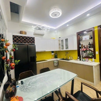 Cực Đẹp ! Lô Góc Vương Thừa Vũ Mặt Tiền Rộng,Ô Tô 7C Vào Nhà,Ngõ Thông Thoáng Sáng Cách Phố 50M. 4