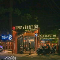 Cho Thuê Nhà Mặt Phố Quảng An, Phù Hợp Cà Phê, Bia, Nhà Hàng Âu, Diện Tích : 100M2X3 Tầng+ 200M2Sân