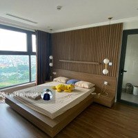 Cho Thuê Căn Hộ 3 Phòng Ngủ108M2 Đồ Siêu Đẹp Tại Sunshinr Garden - Em Hoàng 0879169988