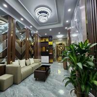 Bán  nhà Lô góc chính chủ. Ngõ Quỳnh  DT 39m  6 T  MT 5m  giá  9.5 tỷ Hai Bà Trưng 0947913839