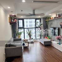 Cho Thuê Căn Hộ 3 Phòng Ngủ108M2 Ban Đầy Đủ Đổ Nội Thất Tại Sunshine Garden - Em Hoàng 0879169988