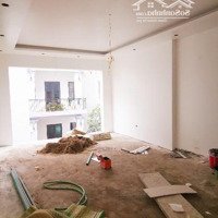 Bán Nhà Nguyễn Khoái 46M 5 Tầng Gần Hồ Chỉ 6.X Tỷ