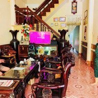 Bán Nhà 2 Tầng Ô Tô, Hẻm Phố Tây Biệt Thự, Trung Tâm Nha Trang, Cách Biển 450M