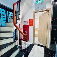 Nhà Mới Kính Koong Chủ Xây Tâm Huyết Trung Tâm Quận Ntl Diện Tích 47,5 M - 11 Phòng Khép Kín .