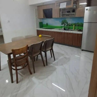 Cho Thuê Nhà 3 Tầng Gần Biển: 4 Phòng Ngủ 5Wc