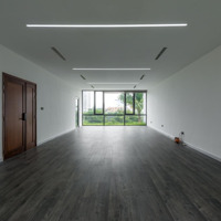 Cho Thuê Nhà Nguyên Căn Làm Văn Phòng, Studio,...Gần Chung Cư The Sun Avenue, Mặt Tiền Đẹp Quận 2