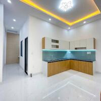 CHỈ 700TR SỞ HỮU NGAY NHÀ 2 LẦU SHR GẦN TRƯỜNG LÁI BỬU LONG