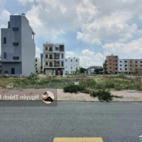 Bán Gấp Lô Đất Mặt Tiền Đường 18M Giá Bán 650 Triệu 540M2 Trong Lòng Kcn Becamex Sổ Hồng Riêng