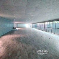 Cho Thuê Kho Đường Tôn Thất Thuyếtdiện Tích440M2,Mặt Tiền40M Sâu 11M Điện 3 Fa Xe Kong Đỗ Cửa Giá 250K/M2/Th