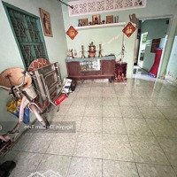Bán Nhà Nát Thích Hợp Đầu Tư Đường Nguyễn Thị Sóc, Xuân Thới Đông 1,535 Tỷ, 64M2 Rộng Thoáng Mát.