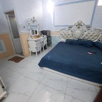 Bán Căn Nhà Hàng Hiếmhẽm Xe Hơicòn Sót Lại Gần Lý Phục Man Giá Chỉ Hơn 5Ti