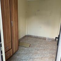 Tôi chính chủ cần bán nhà ngõ 88 Sơn Tây - Ba Đình. Diện tích 28m² x 5 tầng. Mặt tiền 4,7m. Giá 3,99 tỷ.