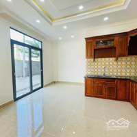 Bán Nhà Phố Mặt Tiền Nội Bộ Quốc Lộ 13 - Kinh Doanh, Ở Ngay, Sổ Hồng Riêng - Giá Chỉ Từ 11,3 Tỷ