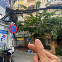 Bán Rẻ Toà Nhà Chdv Trung Tâm Phú Nhuận, Cho Thuê 1,4 Tỷ / Năm