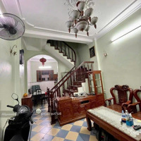 Cho Thuê Nhà Ngõ 126 Hoàng Quốc Việt, 40M, 4 Tầng, 4 Phòng Ngủ, Giá 16 Triệu/ Tháng, Full Nội Thất.