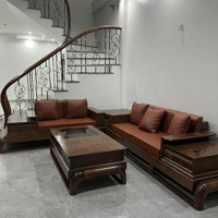 Hàng Hiếm Tại Phố Trạm, 7,35 Tỷ, 41M2, 5 Phòng Ngủ, Long Biên, Hà Nội