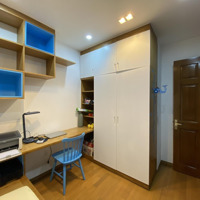 Bán Gấp Chcc Oriental Plaza, Tân Phú,Diện Tích105M2, 3 Phòng Ngủ 2 Vệ Sinh Giá Bán 3.9 Tỷ. Liên Hệ: 0907 909 929 Hùng