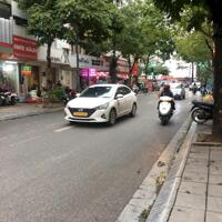 Cho thuê nhà mặt phố Trương Công Giai 5 tầng 36m2, mặt sau ngõ 3 ô tô tránh, vỉa hè, kinh doanh tốt