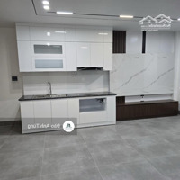 Nhà Đẹp 6 Tầng Thang Máy Lô Góc Sát Phố Aeon Long Biên