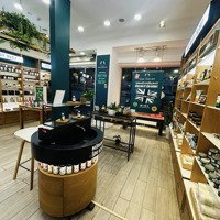 Bán Nhà Mặt Phố Chùa Bộc, 38 Tỷ, 48M2, 4 Phòng Ngủ 4 Vệ Sinhđẹp, Nhiều Tiện Ích Chỉ Với