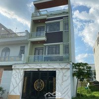 Nhà Phố Kđt Five Stars Gầncho Thuêbến Lức - Long Thành, 6X15 Kêt Cấu 4 Tầng. Cách Chợ Bình Chánh 3Km.