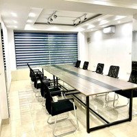 Cần Cho Thuê Văn Phòng Mới Tinh Đẹp Nhất Khu Cầu Giấy, Oto Đậu Cữa, Ngõ To Rộng 2 Oto Tránh Nhau
