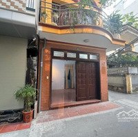 Cho Thuê Nhà Riêng Trần Phú , Căn Góc , Nhà Ngõ Oto, 55 M2 X 4 Tầng , Có Sẵn Nội Thất Cơ Bản