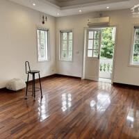Cho thuê biệt thự 5PN, 3WC tại Khu đô thị Nam Thăng Long - Ciputra, 96 triệu, 300m2