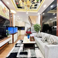Bán Nhà Lô Góc 2 Thoáng Phố Trạm, Long Biên, 5 Tầng, Nội Thất Cơ Bản Về Ở Ngay, Giá Bán 5,7 Tỷ