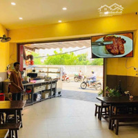 Cho Thuê Mặt Tiền Kinh Doanh 127 129 Nguyễn Trãi Q1 Đông Đúc Sầm Uất